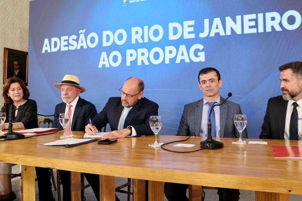 FOLHA DO ACO