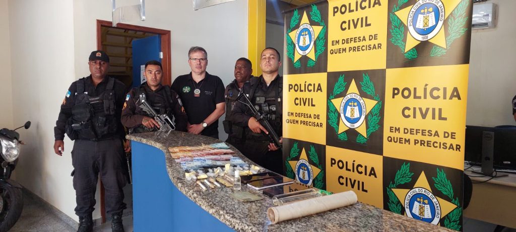 FOLHA DO ACO