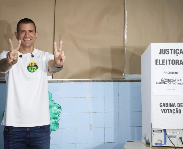 FOLHA DO ACO